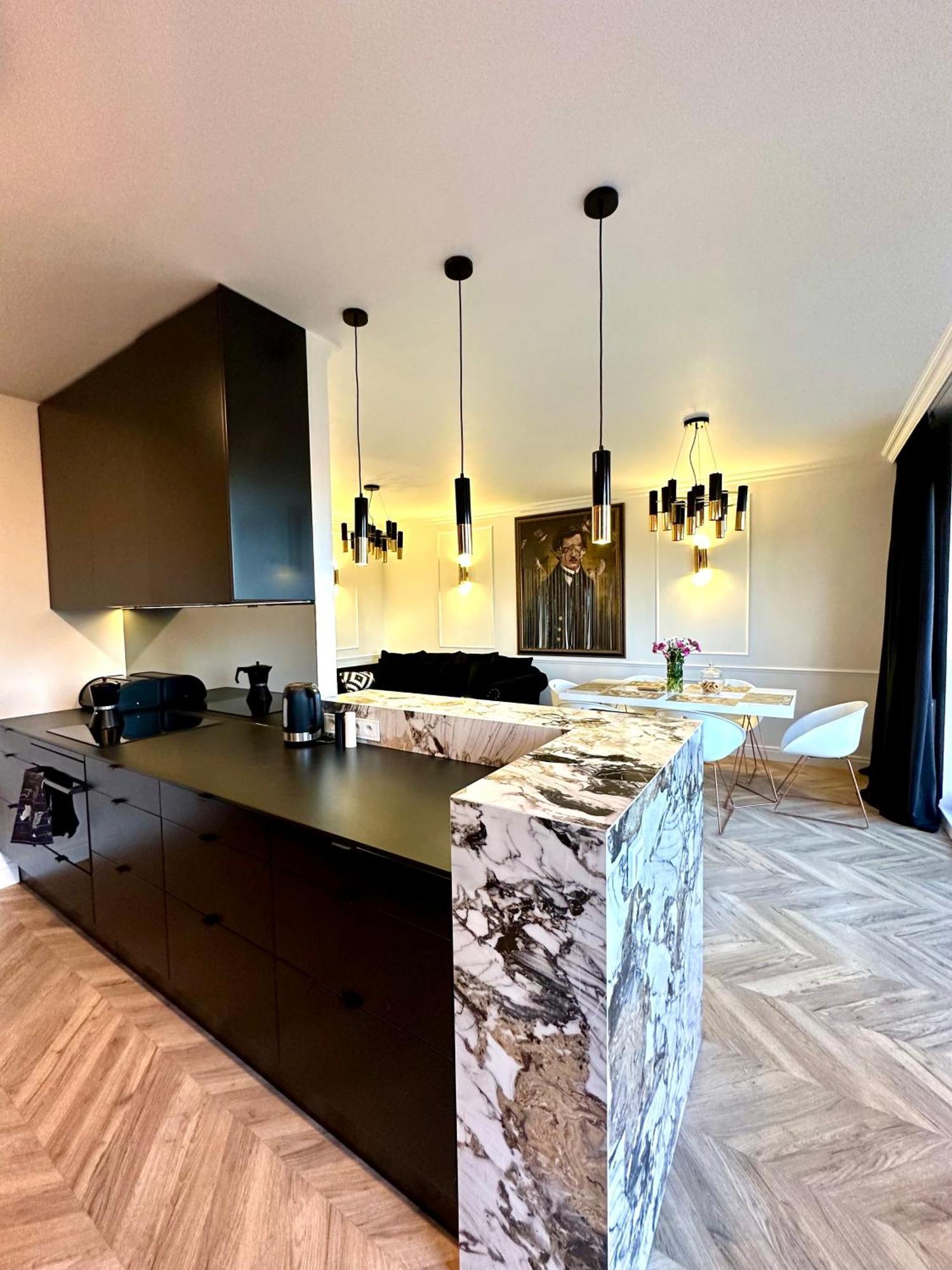 Mozarta Sky Terrace Vip 2-bed Apartment Krakau