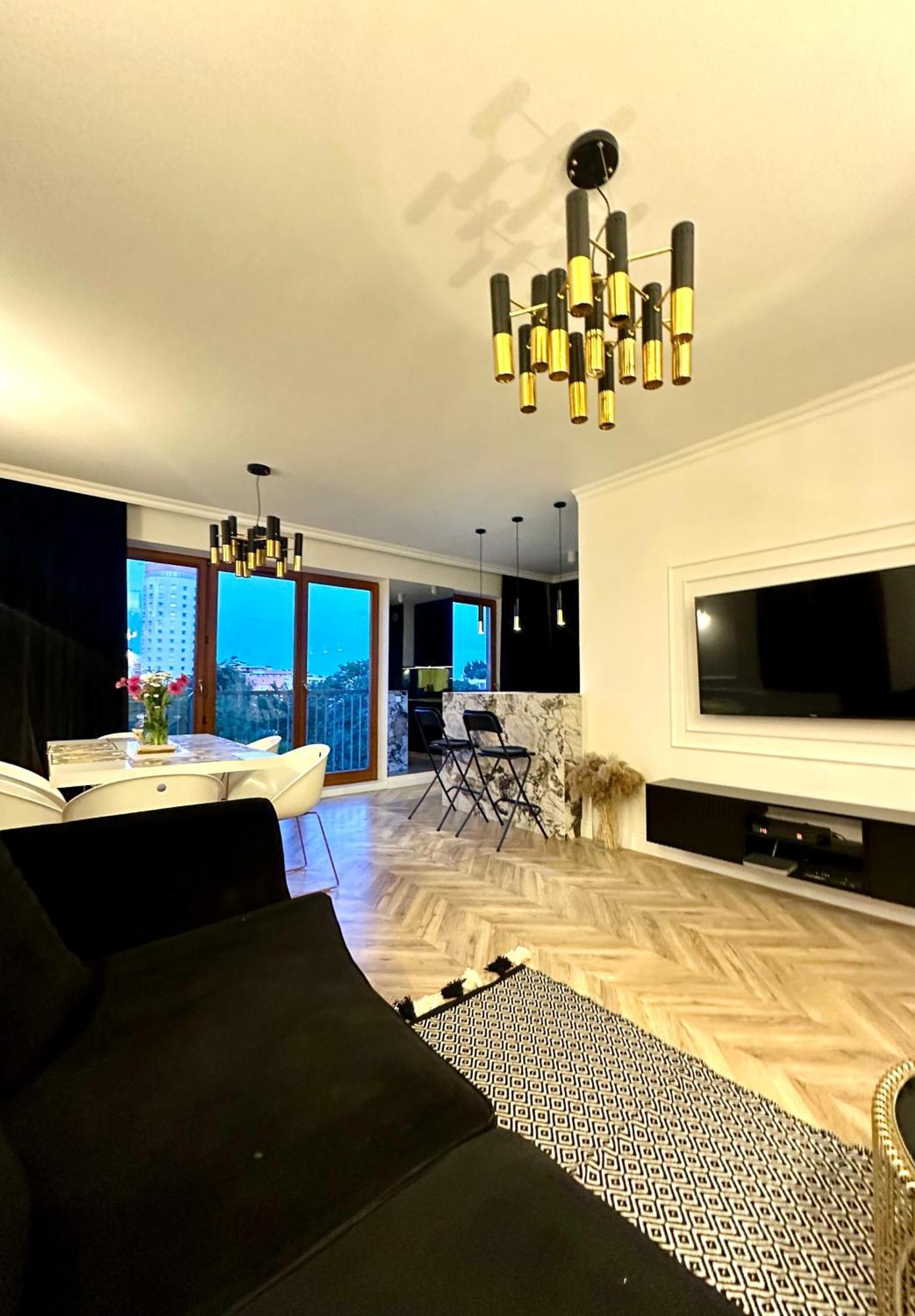 Mozarta Sky Terrace Vip 2-bed Apartment Krakau